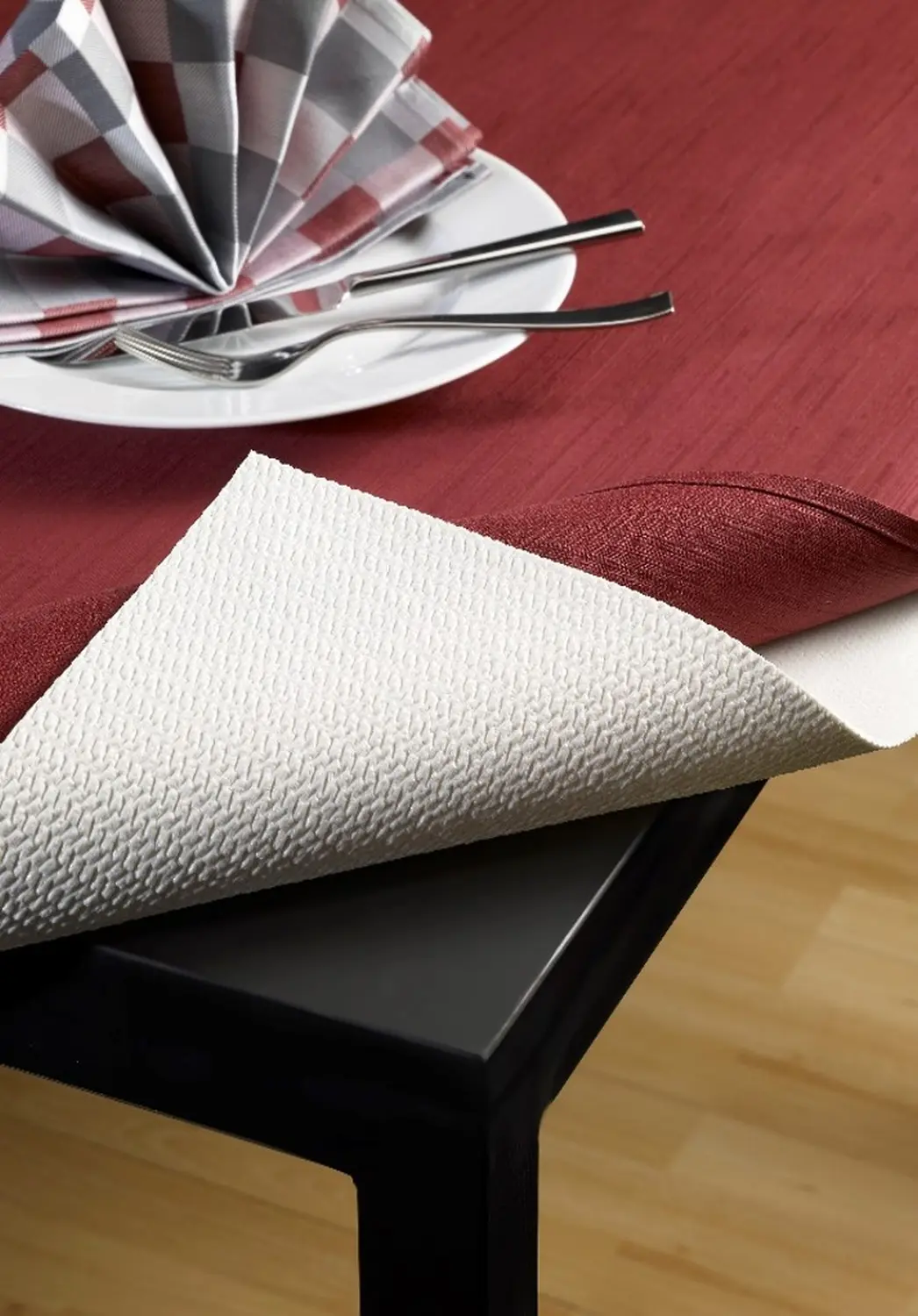 Tischschutz von Heinrich Seegers Objekttextilien GmbH